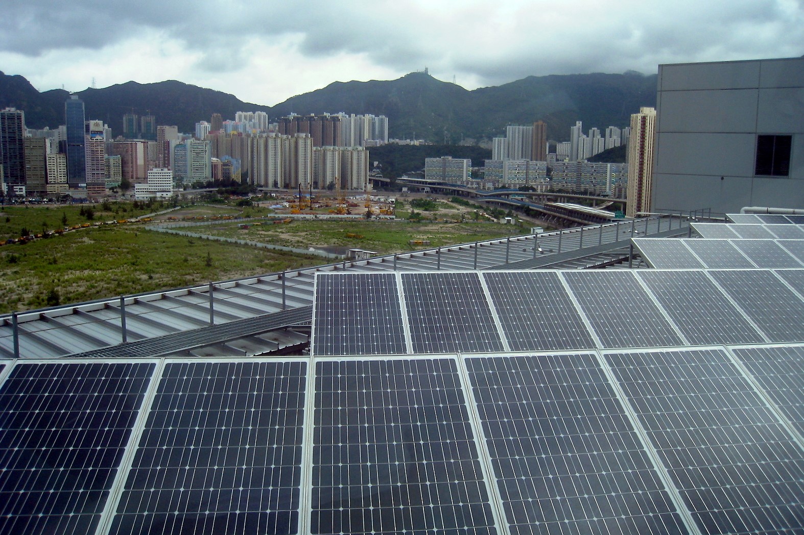 executive_yuan_solar_panel_roof_taiwan_8181_0.jpg