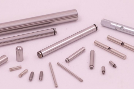 Screw_Pin_a5941_0.jpg Screw_Pin_a5941_0.jpg
