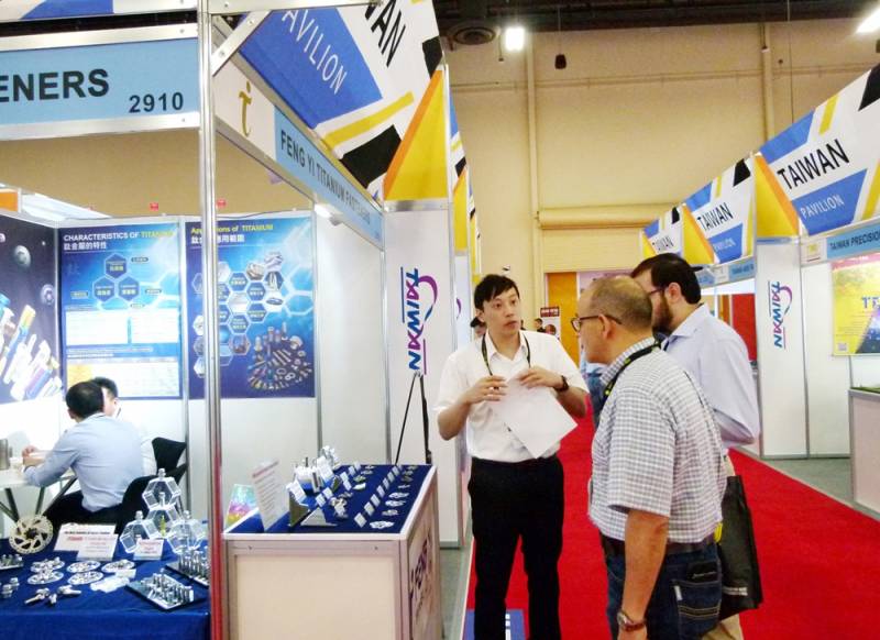 International-Fastener-Expo-Feng_Yi.jpg