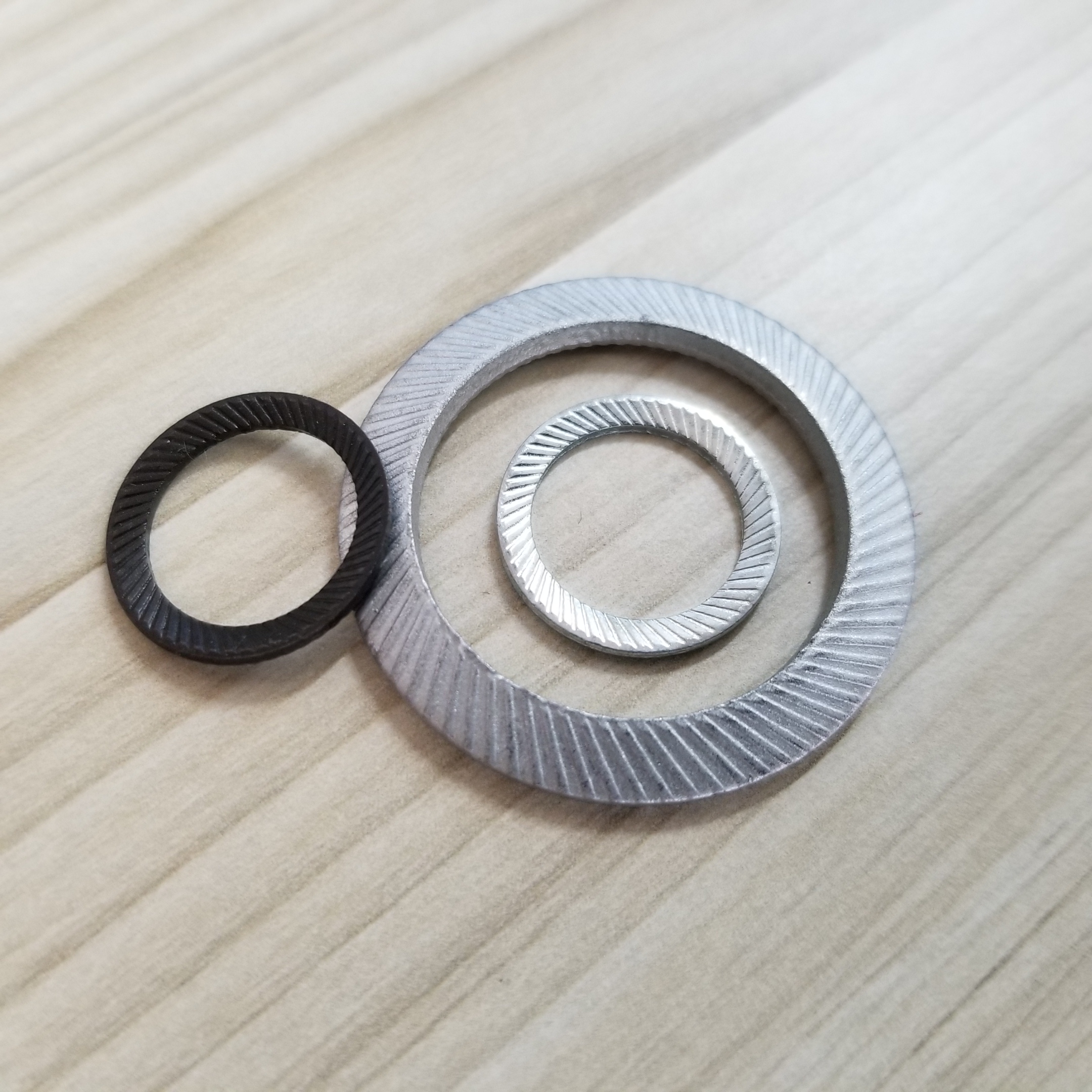 SUZHOU RUIBO MACHINERY & ELECTRONIC CO., LTD. , NFE25511 Conical Contact Lock Washer, SN70093 Toothed Contact Lock Washer,