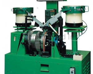 Blind rivet assembly machine(LAN DEE WOEN FACTORY CO., LTD.)