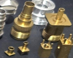 fastener-world(RI YUE XING PRECISION INDUSTRIAL CO., LTD. )